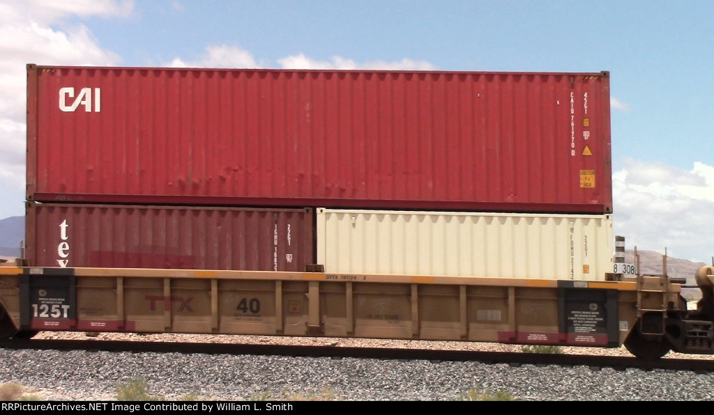 EB Priority Container Frt @ Erie -46